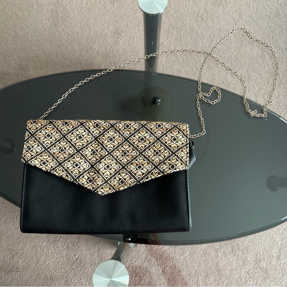Dynamite purse